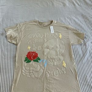 PacSun NWT skull embossed large beige tee Everything is gonna be alright